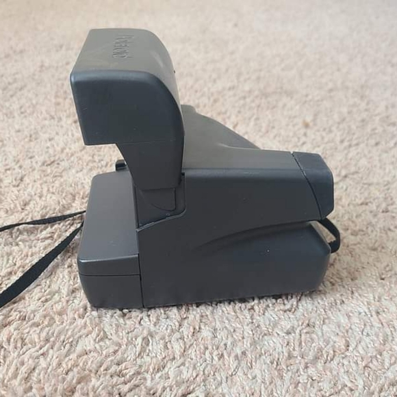 Polaroid One Step Camera + 16 color film photos - Picture 3 of 6